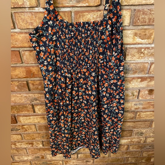 Old Navy floral sleeveless dress size L tall (heavy, thick, quality material) - Picture 6 of 8